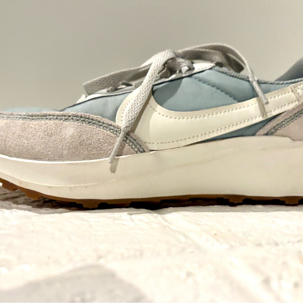 Nike Athletic Shoes in Gray and White